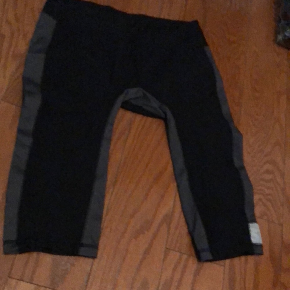 Jofit Capri Magic Tights - Size M